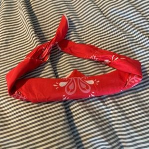 Jessie James decker bandanna
